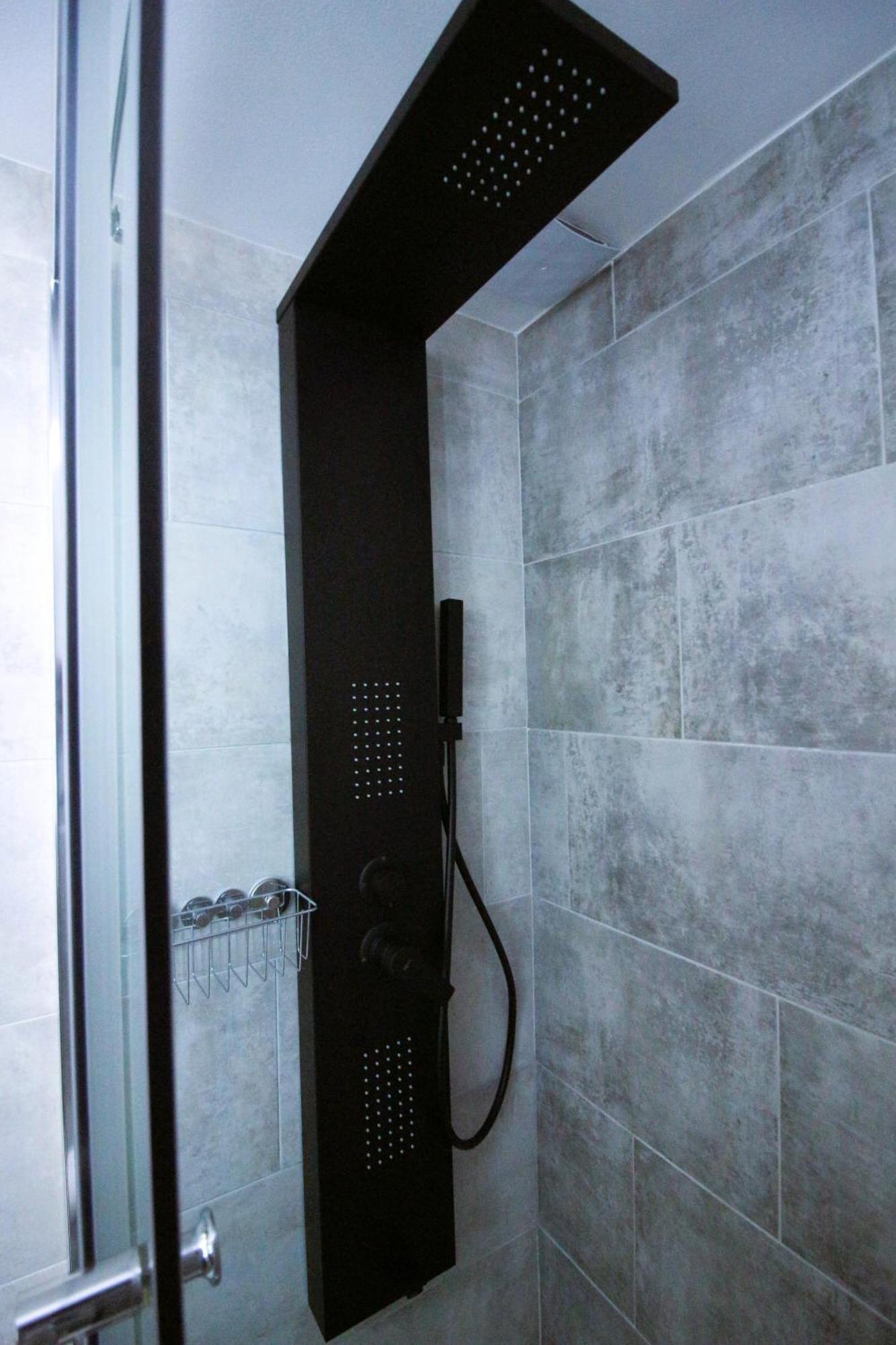 Yannis Apartments - Stylish Stay With High-Speed Wi-Fi Salonicco Esterno foto
