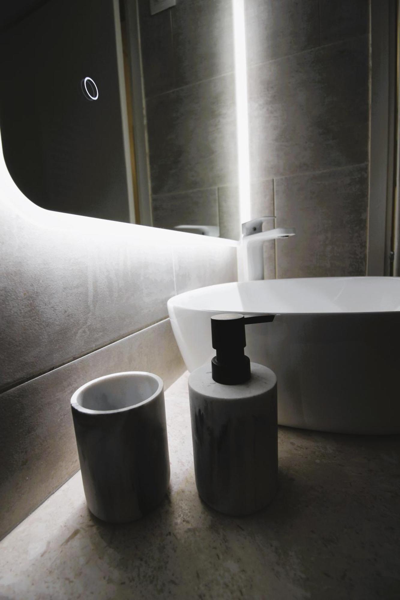 Yannis Apartments - Stylish Stay With High-Speed Wi-Fi Salonicco Esterno foto