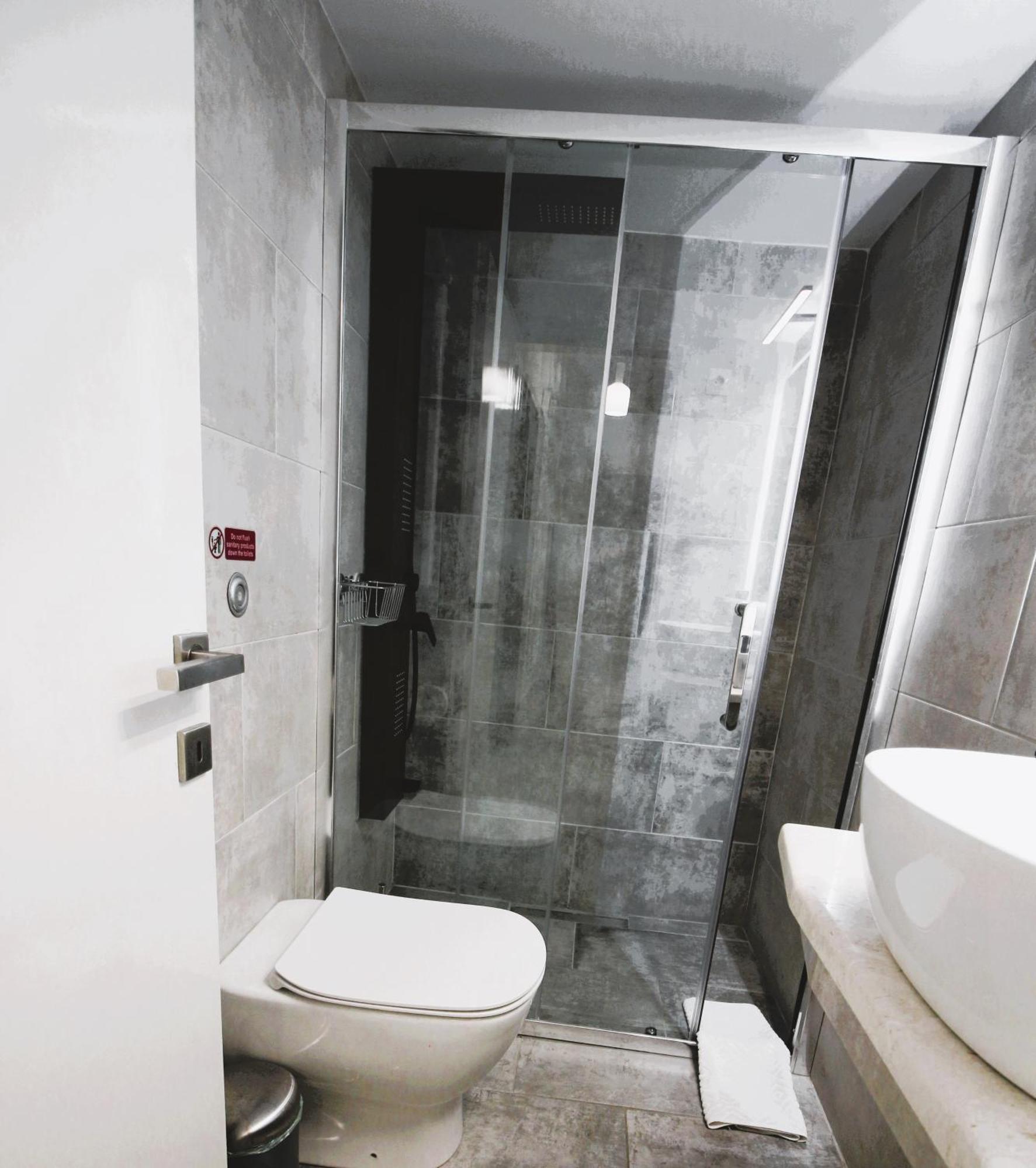 Yannis Apartments - Stylish Stay With High-Speed Wi-Fi Salonicco Esterno foto