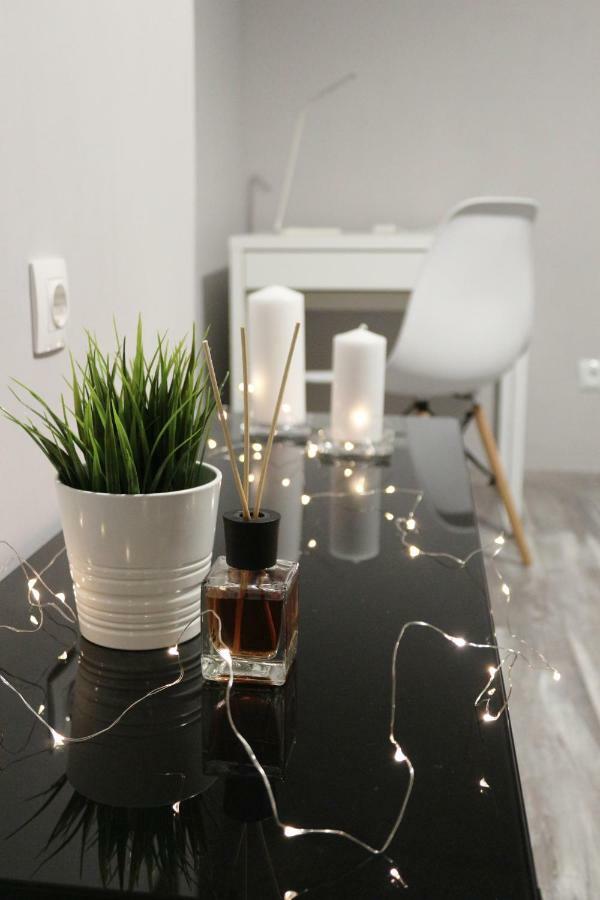Yannis Apartments - Stylish Stay With High-Speed Wi-Fi Salonicco Esterno foto